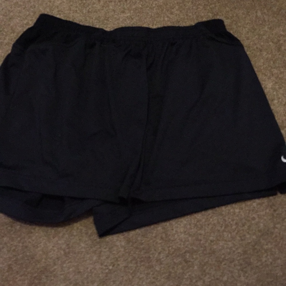 Black nike sphere dry shorts